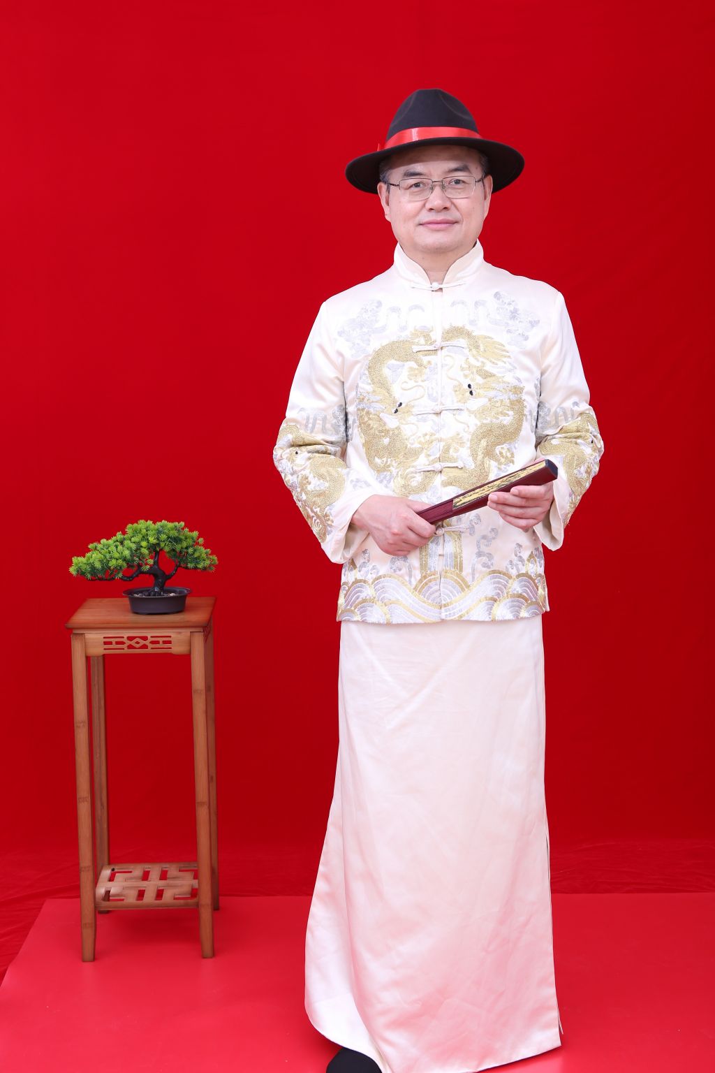 轻折小扇扑流萤